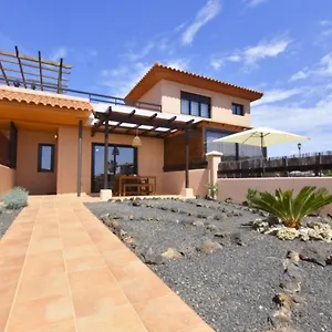 El Hierro House, Agradable Adosado Con Piscina Apartamento Lajares